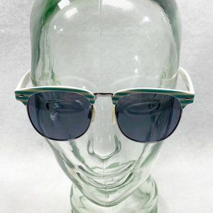 Urban Outfitters Sunscape Gina Sunglasses